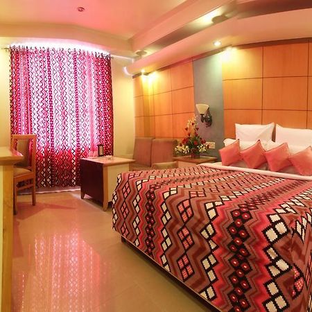 Hotel Grand International Rāipur Esterno foto