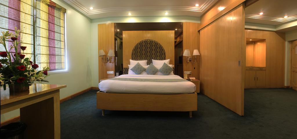 Hotel Grand International Rāipur Esterno foto