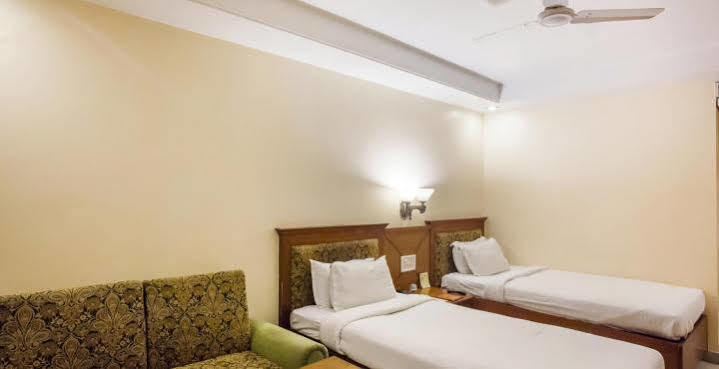 Hotel Grand International Rāipur Esterno foto