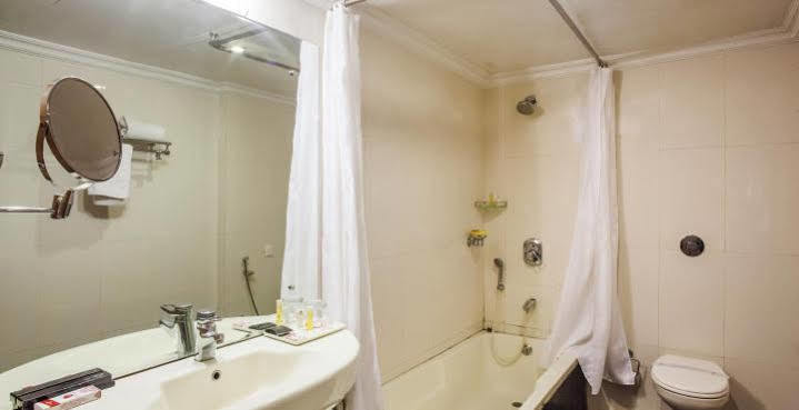 Hotel Grand International Rāipur Esterno foto
