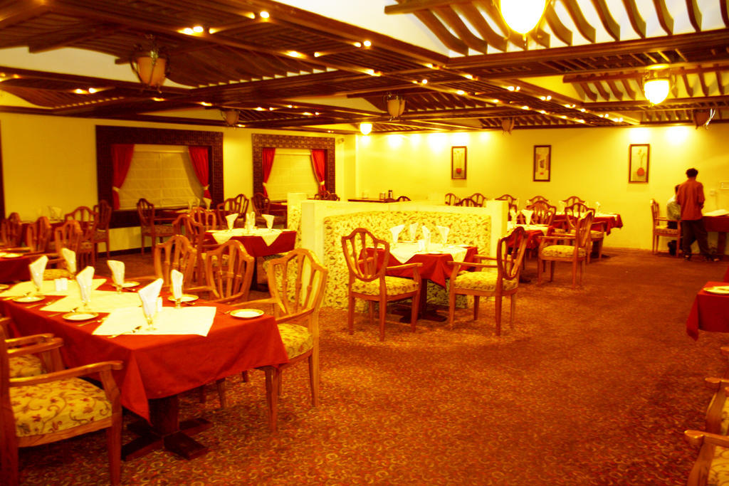 Hotel Grand International Rāipur Esterno foto