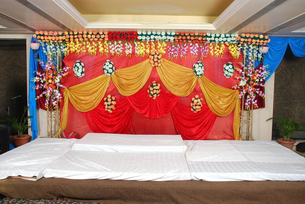 Hotel Grand International Rāipur Esterno foto
